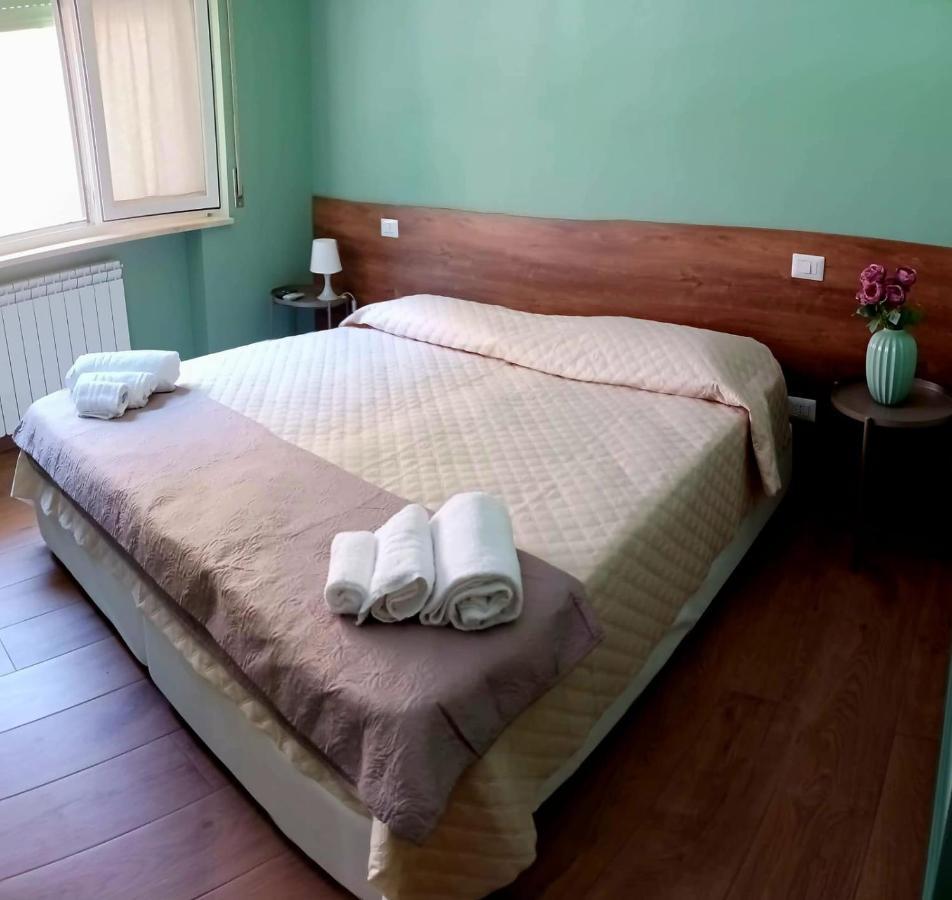 Incastro B&B In Crotone Exterior foto